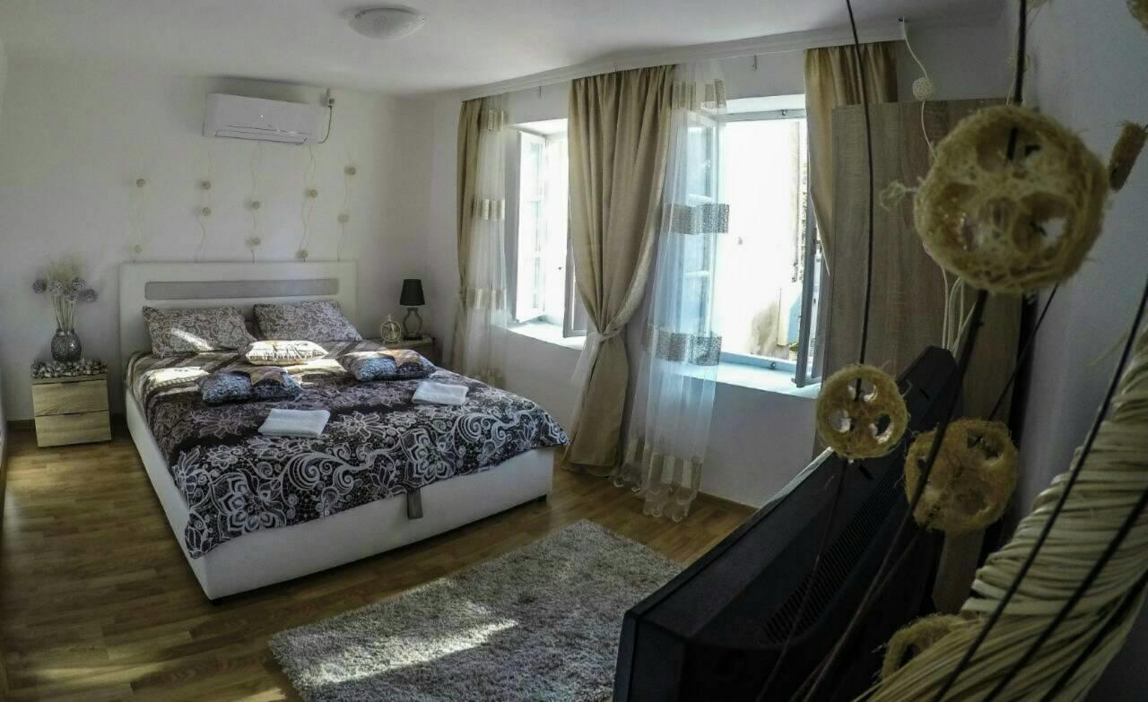Stone House Trebinje公寓 外观 照片